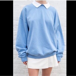 Brandy Melville J. Galt Erica collared sweatshirt one size oversized